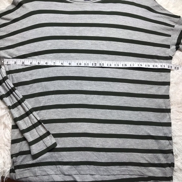Vince || NWOT Gray Green Stripes Crew Shirt - Picture 5 of 6